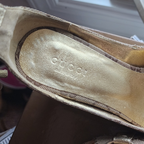 Gucci Gold and Brown Wedge Shoes - Picture 5 of 9